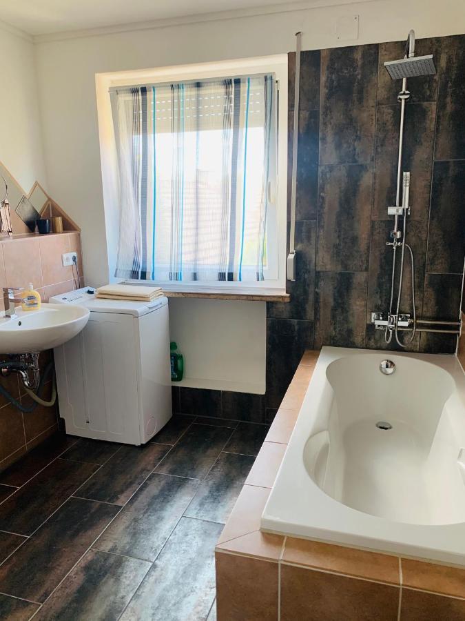 Charmante 3Zi-Ferienwohnung Im Landhausstil Kaufbeuren Exterior foto